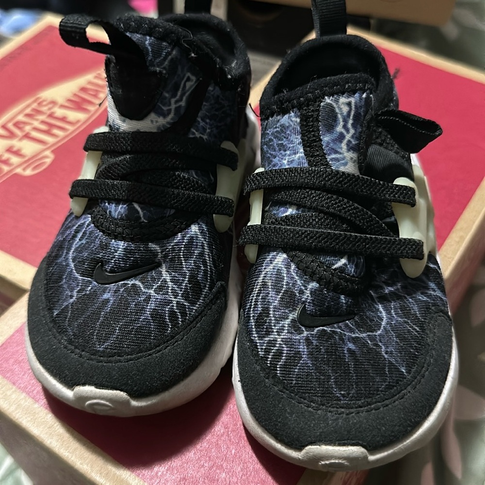 Nike 6c